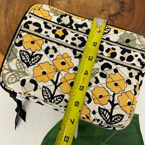 Vera Bradley Floral & Cheetah Print Quilted IPad or Tablet Case - Picture 11 of 11